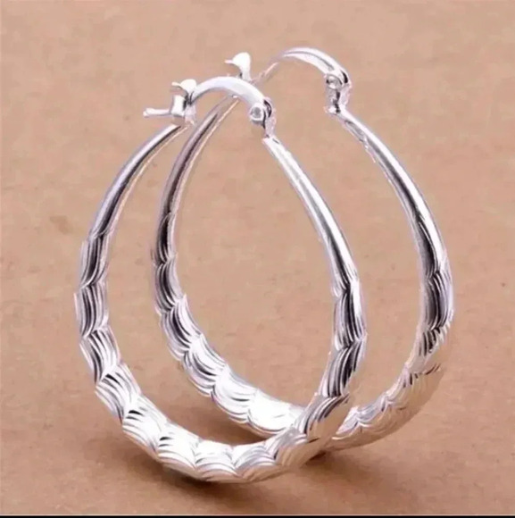 .925 Silver Plated Big Circle Hoop Earrings Simple Vintage Style. NWT - Picture 6 of 6